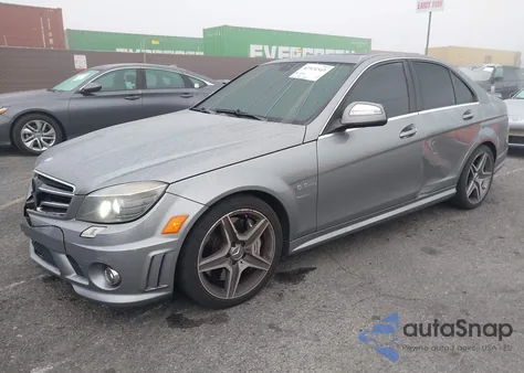 2009 Mercedes-Benz C 63 Amg из США, поврежденный, VIN WDDGF77X39F290680